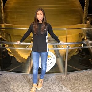 Meet your Posher, Emily